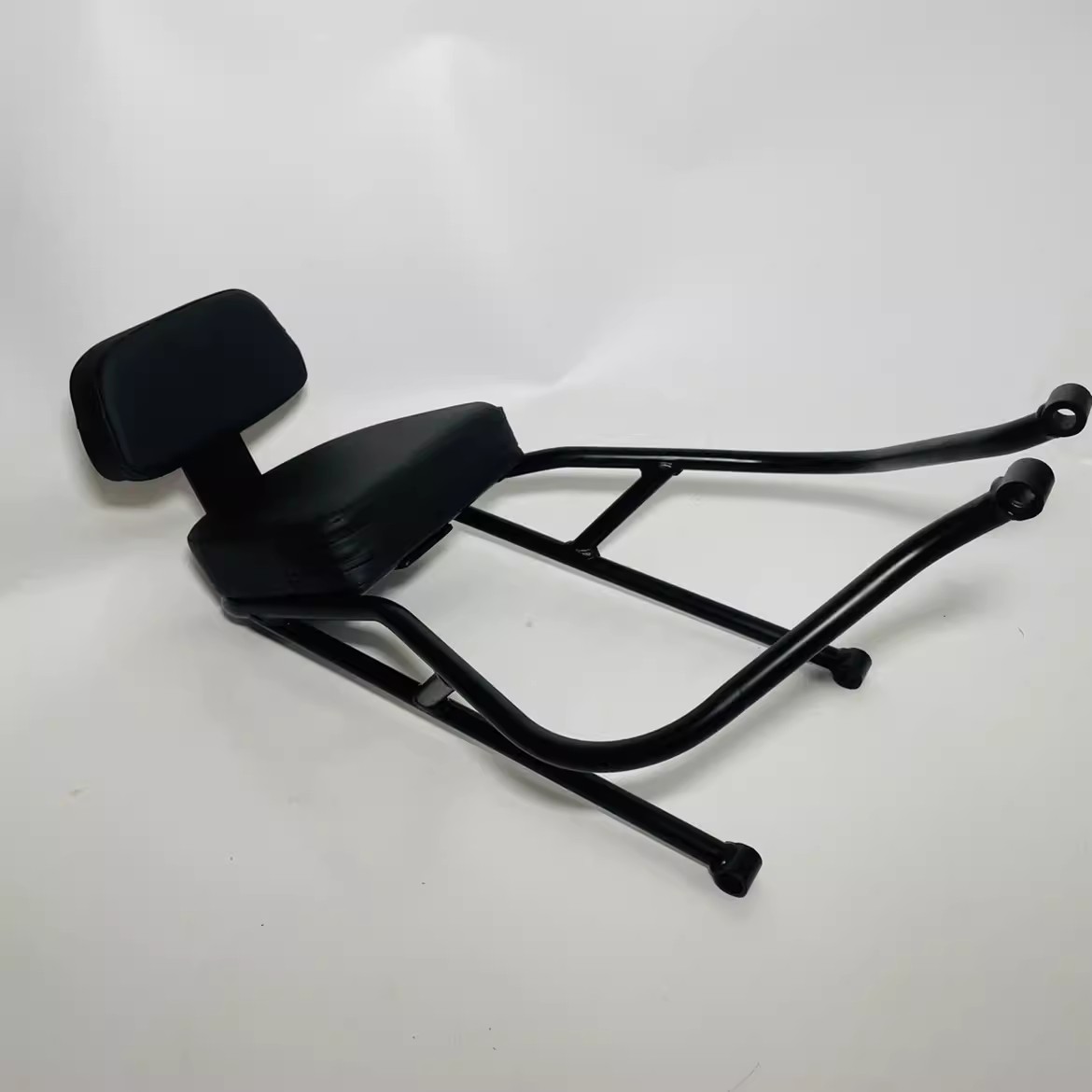 适用新款水冷凯旋Bobber改装后货架 乘客后座垫 后靠背扶手行李架