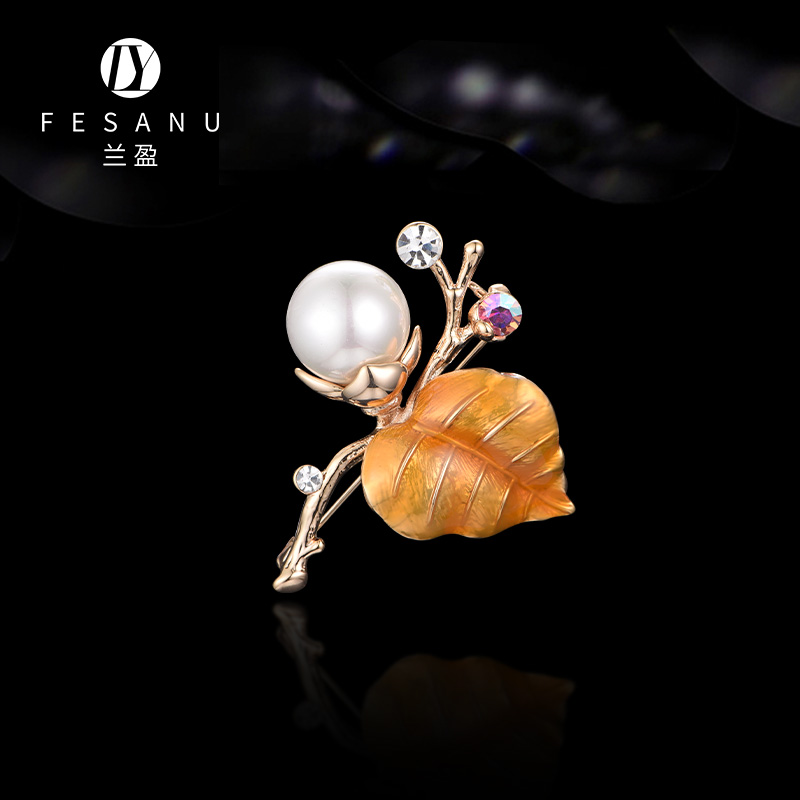 兰盈奥地利水晶胸针轻奢小众