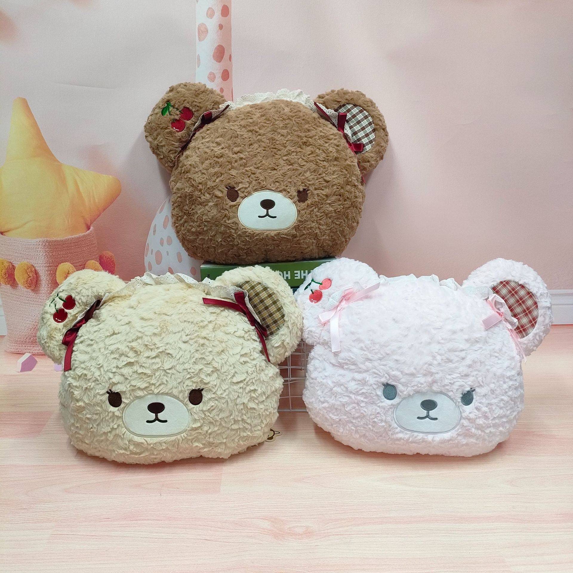 鼻涕熊洛丽塔樱桃熊抱枕毛绒玩具