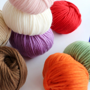 羊毛冰岛毛线韩国大粗度围巾线diy粗毛线披肩毛线红色针织毛线团