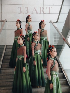 少数民族舞蹈服格桑花开了剧目表演服藏族群舞服大摆裙艺考女飘逸