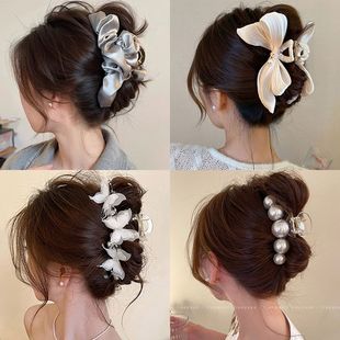 高级感大号发抓轻奢褶皱后脑勺夹子鲨鱼发夹2025新款发卡头饰气质