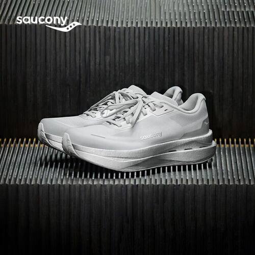 索康尼男女缓震跑步鞋