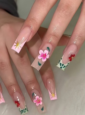 手绘桃花红果甜妹法式穿戴甲