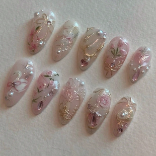 欧美风纯手工粉白爆闪珍珠天鹅玫瑰设计杏仁型短款 穿戴甲