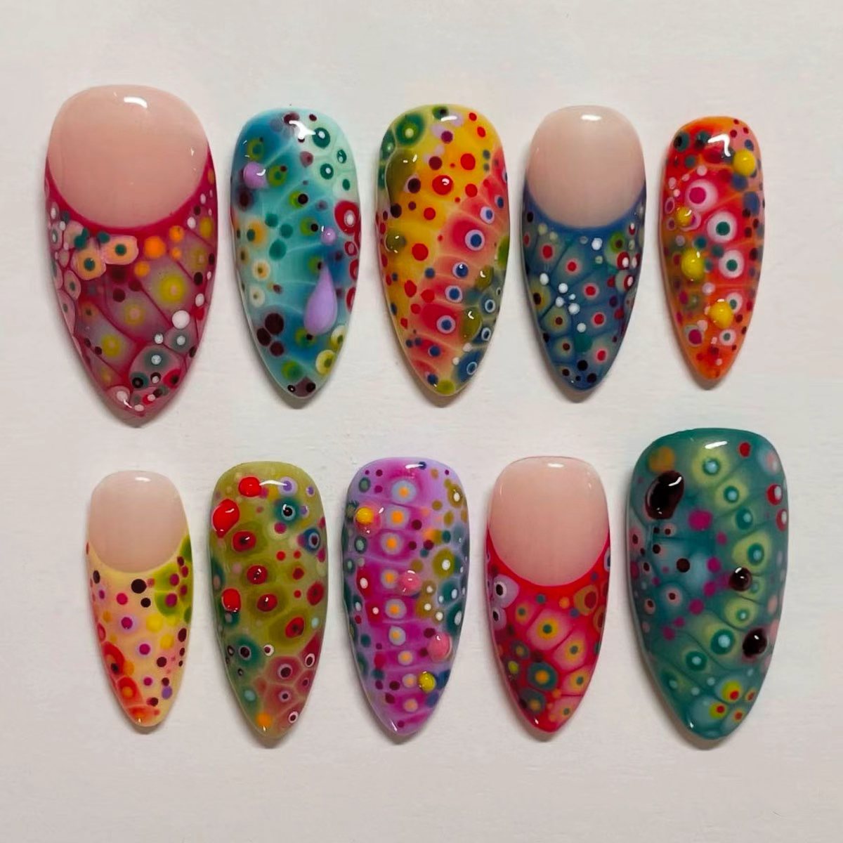 纯手工穿戴甲杏仁型晕染蔡彩虹高级感欧美美甲贴片可拆卸假指甲