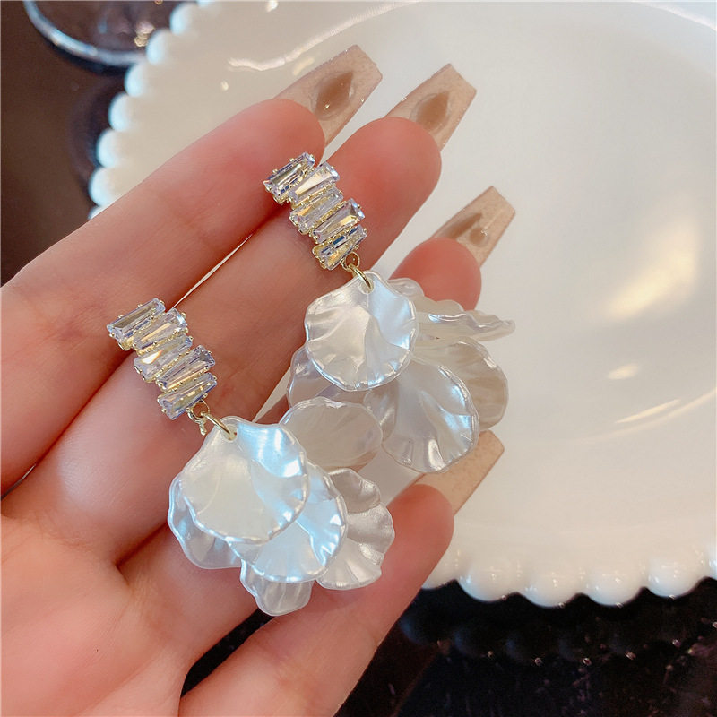 日本流苏贝壳花朵耳环小众设计感高级耳坠女夏季新款爆款耳饰耳钉