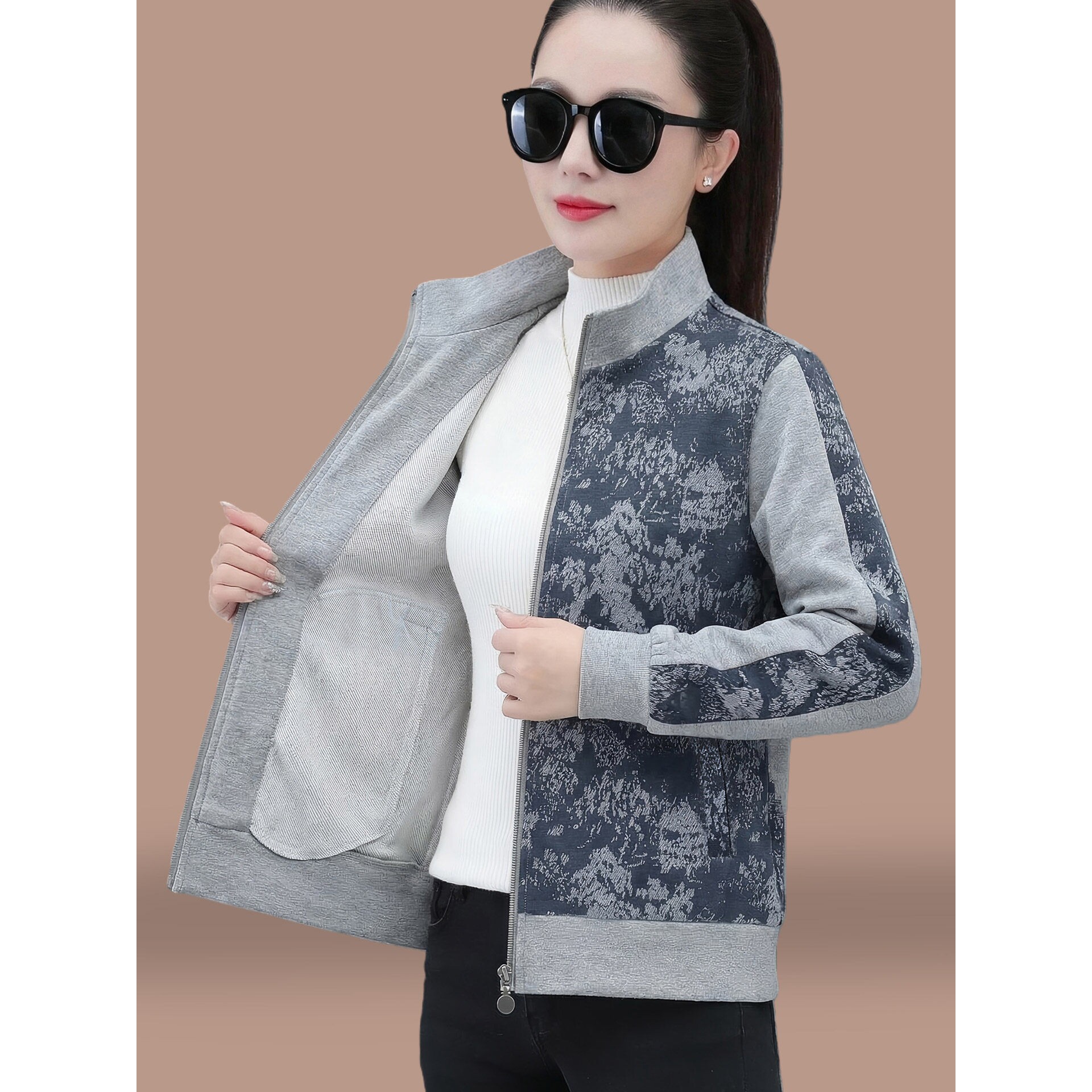 撤柜时尚春装外套女新款春秋中老年妈妈洋气印花休闲短款开衫卫衣