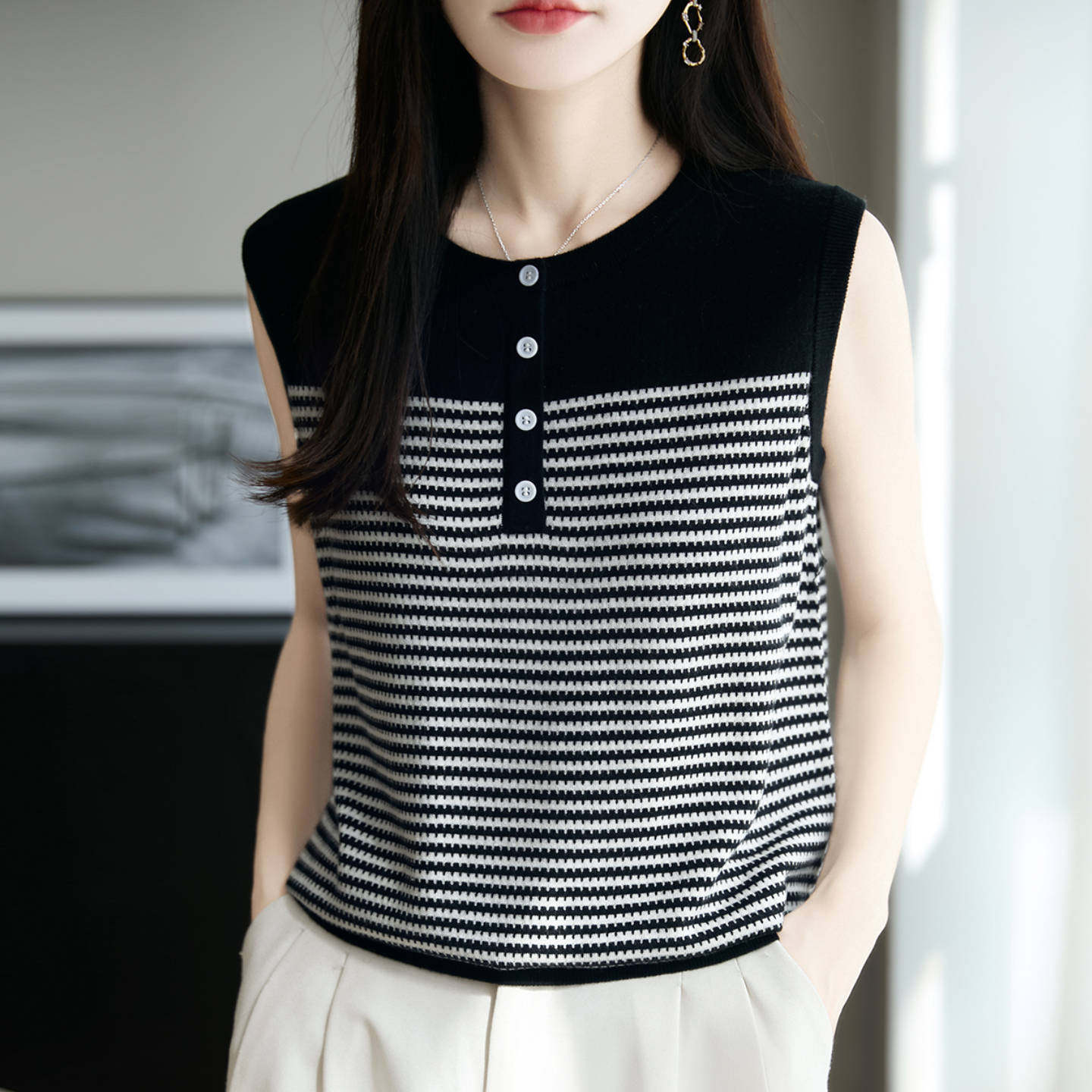 撤柜黑白条纹无袖针织T恤女配大衣内搭背心慵懒通勤极简毛衫撞色