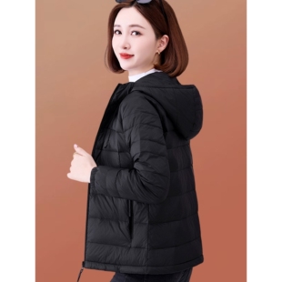 撤柜短款排骨轻薄羽绒服女士白鸭绒连帽黑色保暖外套新款小个子