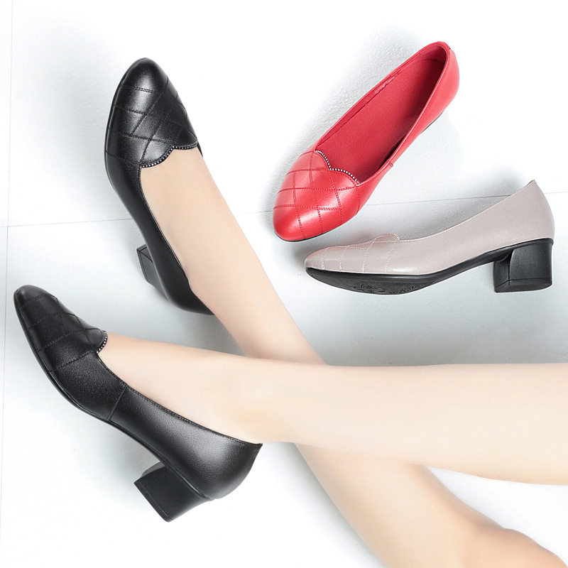 日本闰月鞋妈妈红色鞋子中跟女士皮鞋粗跟不累脚女鞋软底软皮单鞋