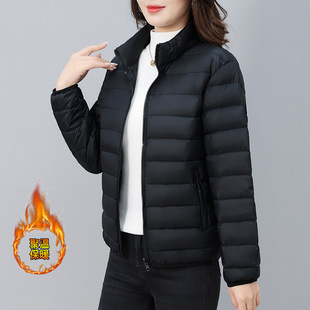 撤柜轻薄羽绒服女士短款冬季新款妈妈装轻便保暖小个子洋气外套