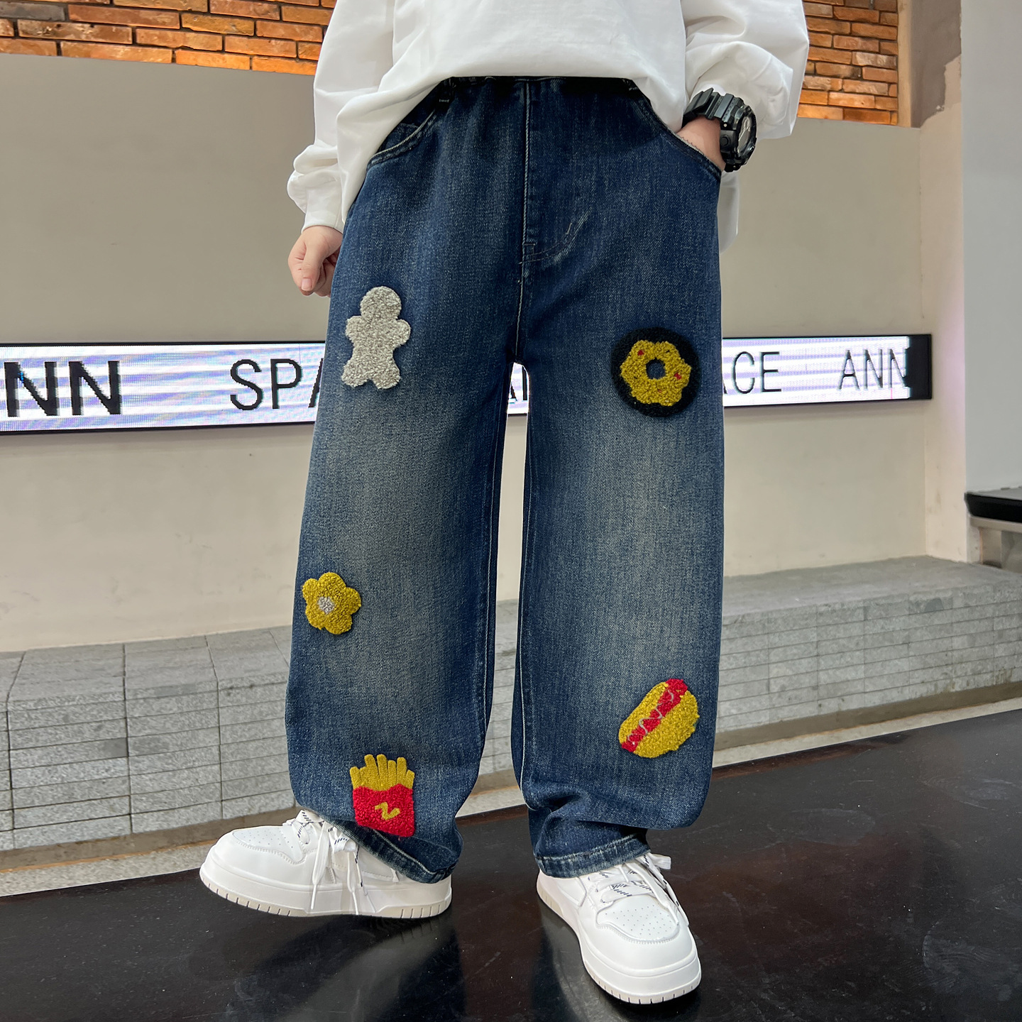 明星同款男童裤子春秋装新款运动裤秋季儿童休闲洋气毛巾绣牛仔裤