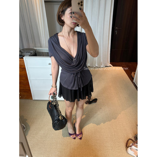 26061808涟漪 天丝凉爽三色荡领多层收腰上衣 均