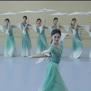 雨涧春行图舞蹈服装女飘逸纱衣练功服古风莲鼓越歌行演出服渐变仙