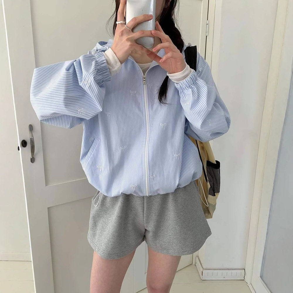 2025初夏新品韩版甜美小清新蝴蝶结绣花条纹带帽防晒风衣薄外套女