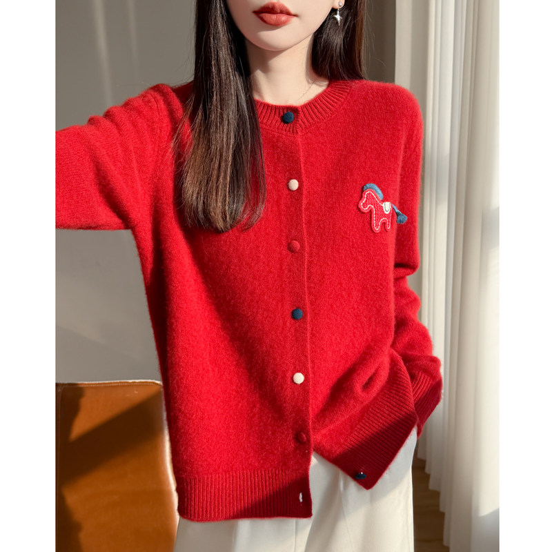 新年红圆领小马刺绣100%纯羊毛针织开衫女纽扣毛衣百搭保暖上衣,女装/女士精品,毛针织衫,淘宝优惠券,粉丝福利购,淘宝优惠卷