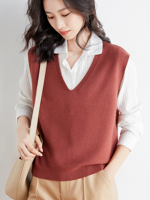 宽松常规针织衫套头翻领