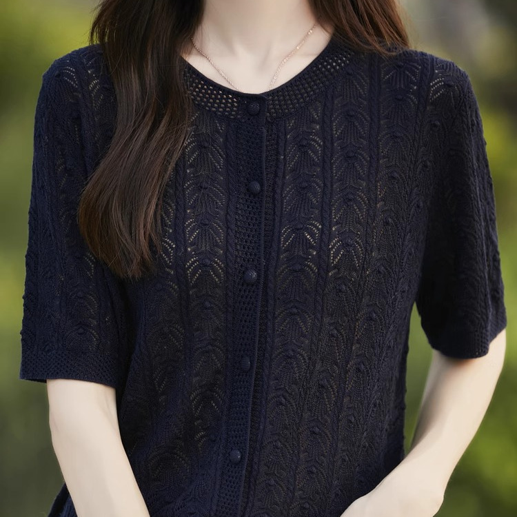 25春季新款精纺羊毛圆领针织开衫女薄款短袖镂空菱形宽松上衣外套