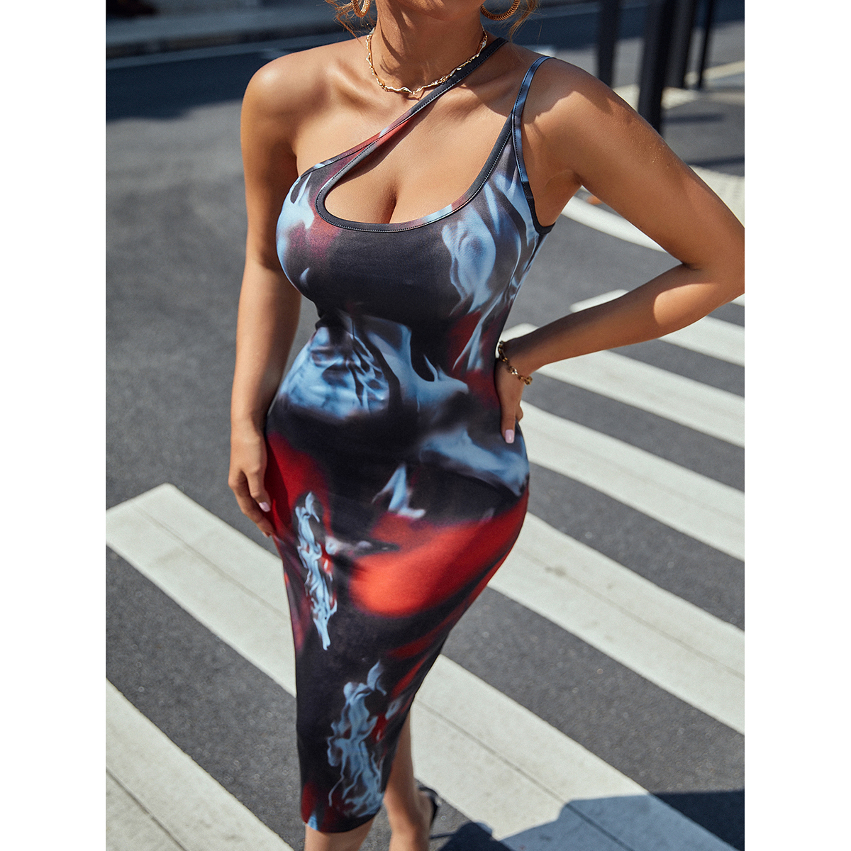 欧洲站夏季性感Sexy吊带斜肩露肩印花开叉包臀无袖连衣裙一步裙女