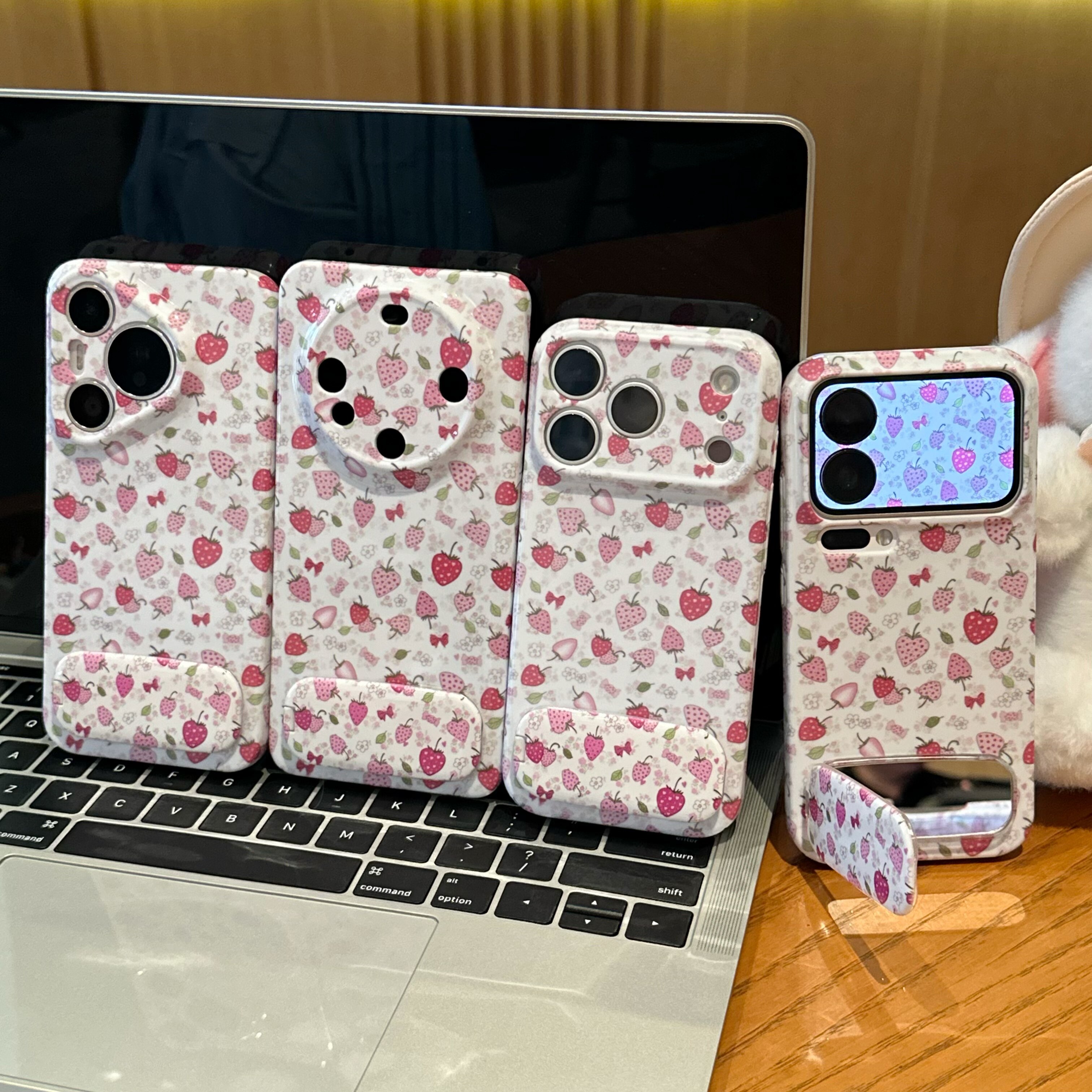 趣味草莓适用iPhone16promax手机壳苹果17华为mate70少女心vivox300菲林14小米opporeno15红米k80荣耀500硬壳