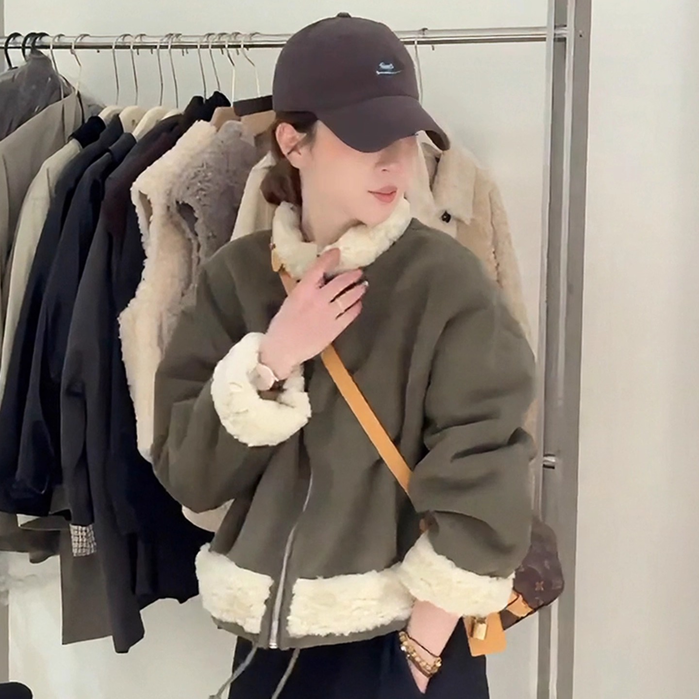 韩系复古立领羊羔毛两面穿外套女短款冬季宽松保暖加厚机车服上衣