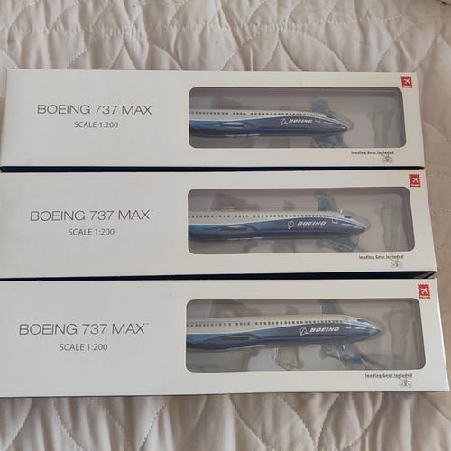 hogan BOEING 原厂737 MAX8、9、10。材质塑料。单架350，三架一