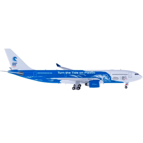 Phoenix 1:400 飞机模型  葡萄牙高飞航空 Airbus A330-200 CS-TQ
