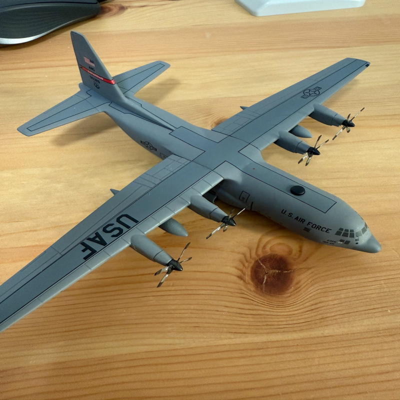 Hogan 7945，C130大力神，1:200