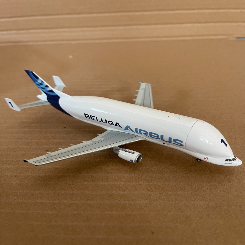 空客A300-600ST Beluga大白鲸运输机模型，1/400比例，机身编号1图片