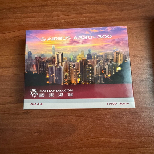 Phoenix PH 合金飞机模型Cathay Dragon 国泰港龙 1:400Airbus