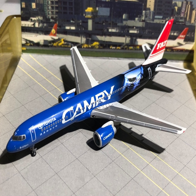 Dragonwings飞机馆1:400远东航空公司B757-200凯美瑞B-27011带展