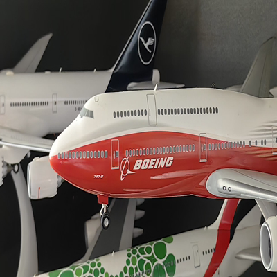 Hogan1/200 波音747?8飞机模型 波音官方授权 日出涂装 无暇 起