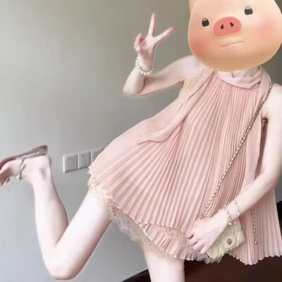 夏日绝美巨好看套装蕾丝压褶挂脖无袖上衣女夏季雪纺短裤两件套