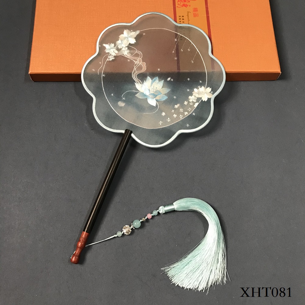 新款苏州真丝刺绣双面苏绣手工扇圆形团扇子送礼老外出国舞蹈礼品 Изображение 1 新款苏州真丝刺绣双面苏绣手工扇圆形团扇子送礼老外出国舞蹈礼品 Изображение 1