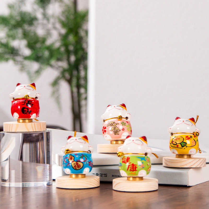 陶瓷小摆件招财猫车内摆件转转猫汽车内饰品小号迷你招财猫小摆件