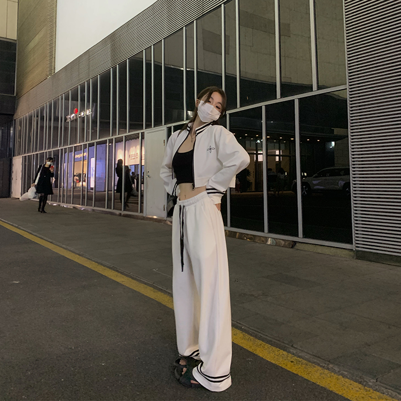 areUshop刺绣运动套装