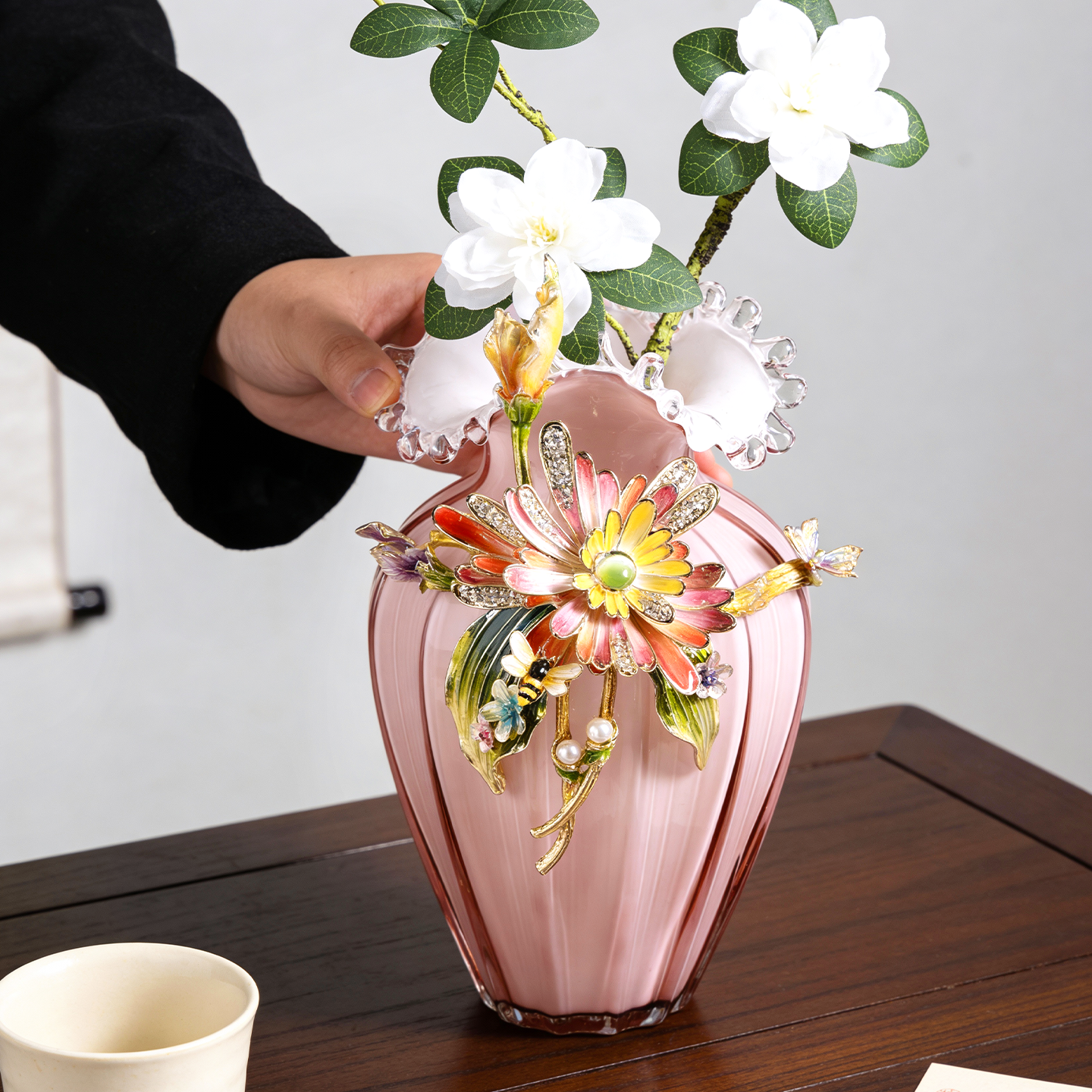 玄关桌面摆件客厅轻奢高档2025新款酒柜办公室装饰开业礼物工艺品