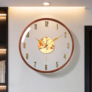 胡桃木钟表挂钟客厅时钟挂墙实木2025新款简约大气高级感装饰挂表
