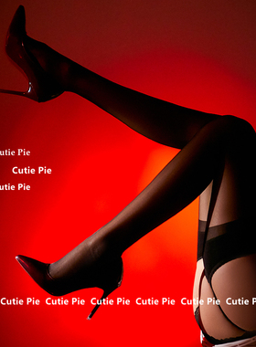 cutie：性感过膝蕾丝吊带袜开裆免脱一体红色丝袜美腿黑丝圣诞女