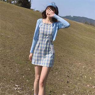 格子连衣裙女2026新款夏季收腰显瘦气质小香风拼色吊带打底短裙子