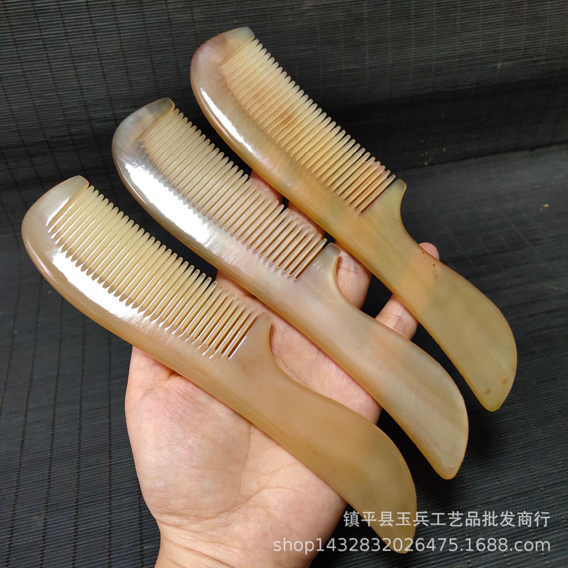 加厚牛角梳羊角梳按梳家用梳密齿刮痧板圆润光滑