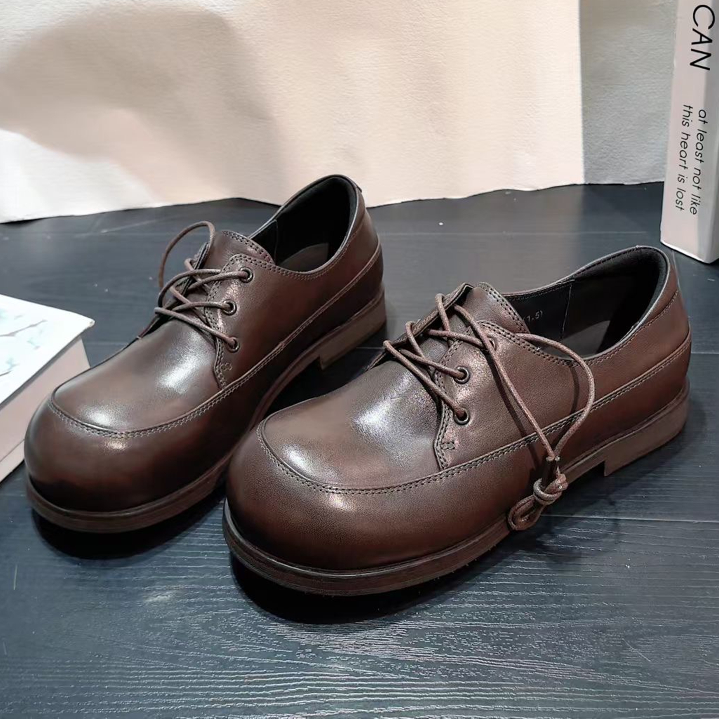 牛皮圆头系带平底简约英伦乐福鞋