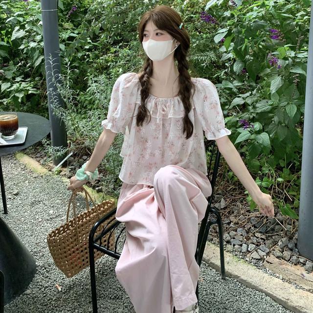 套装女法式甜美别致碎花