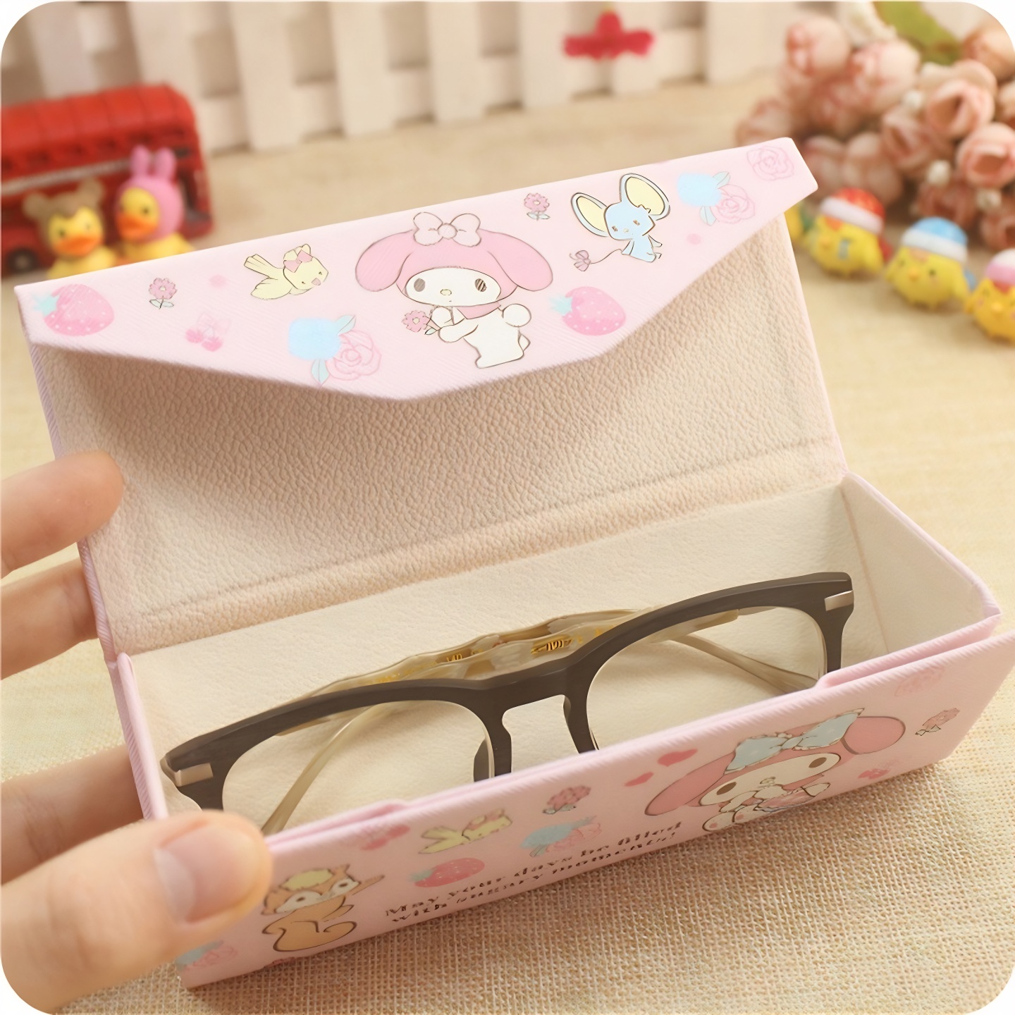 卡通眼镜盒可爱小兔子KT形象学生便携可折叠防压近视眼墨镜收纳盒