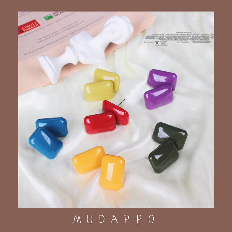 七彩糖豆树脂亚克力ins风耳钉