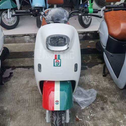 铃木V6电动车外壳塑件配件宝迪V6