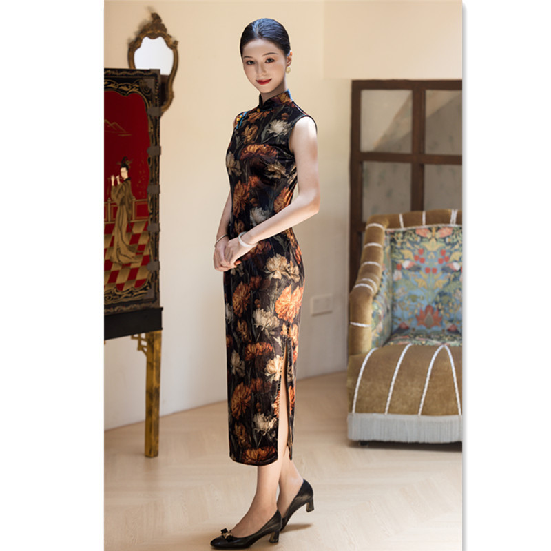 新中式国风无袖旗袍秋季新款女复古修身收腰日常可穿丝绒旗袍优雅