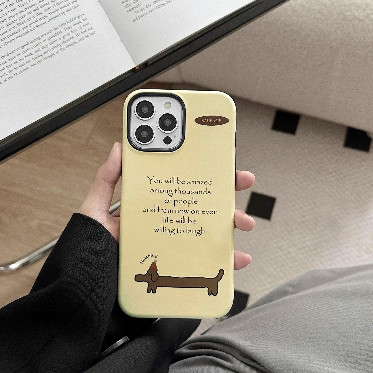 ins小众奶油黄可爱腊肠狗菲林二合一适用iPhone15promax手机壳16