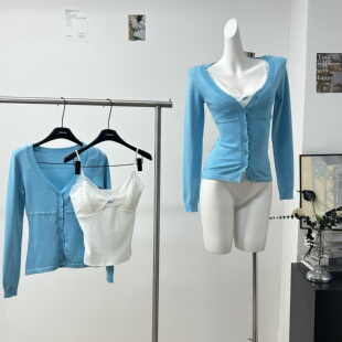 白水【女 】舒适出门组 V领毛针织开衫女冬花边吊带温柔气质上衣